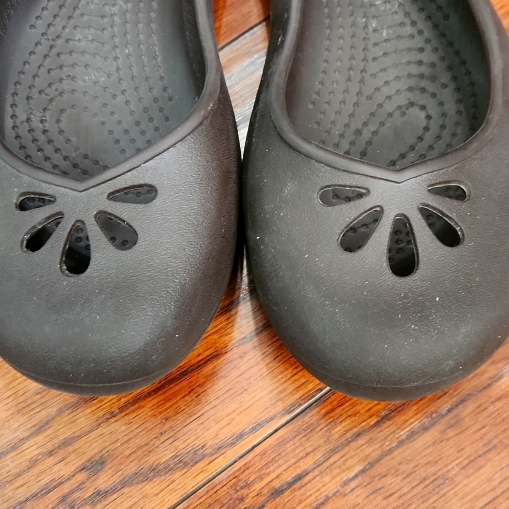 CROCS Dark Brown Carlie Slingback Women's Ballet Flats - Picture 4 of 4